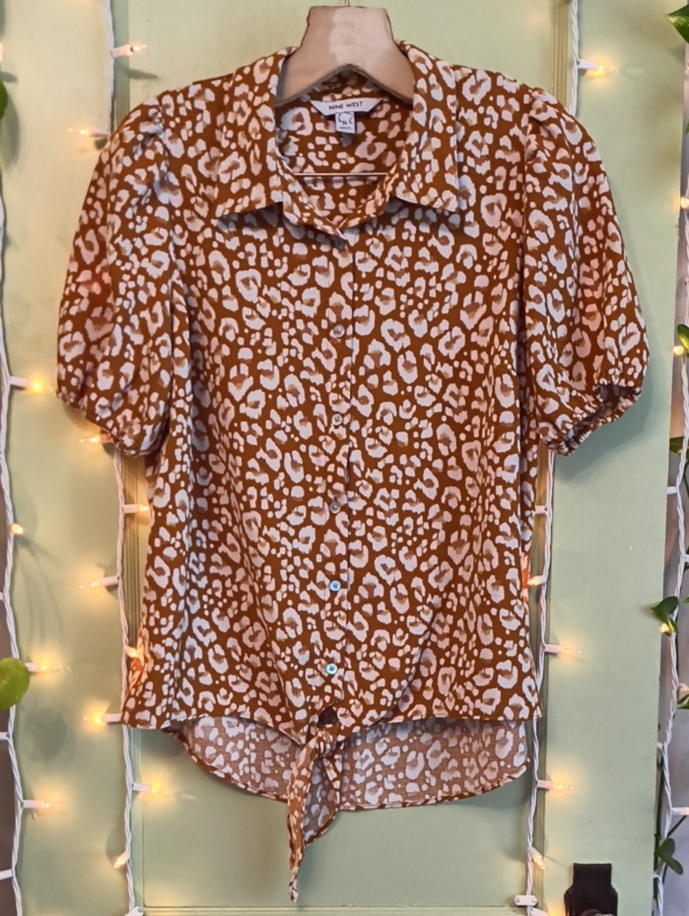 Women's Nine West Cognac White Cheetah Leopard Button Up Bubble Sleeve Blouse M